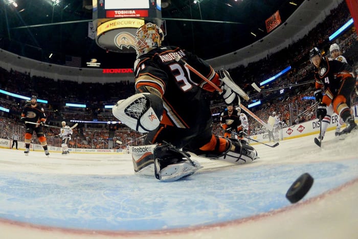 Anaheim-Ducks-Frederik-Anderson.jpg